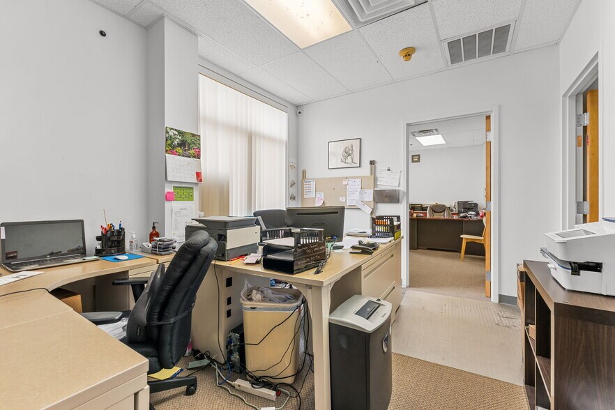 More Photos Of 20 Bellows Rd, Raynham Warehouse For Lease