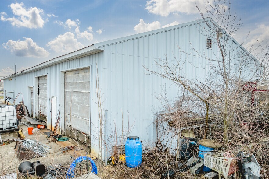 More Photos Of 9633 Fremont Pike, Perrysburg Warehouse For Sale