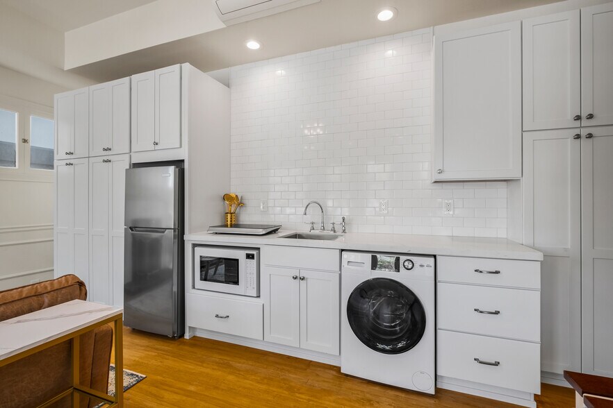 More Photos Of 214 Stewart St, Reno Apartments For Sale