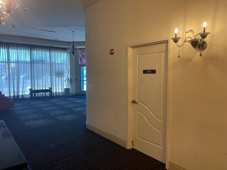 More Photos Of 9705 Liberia Ave, Manassas Office For Lease