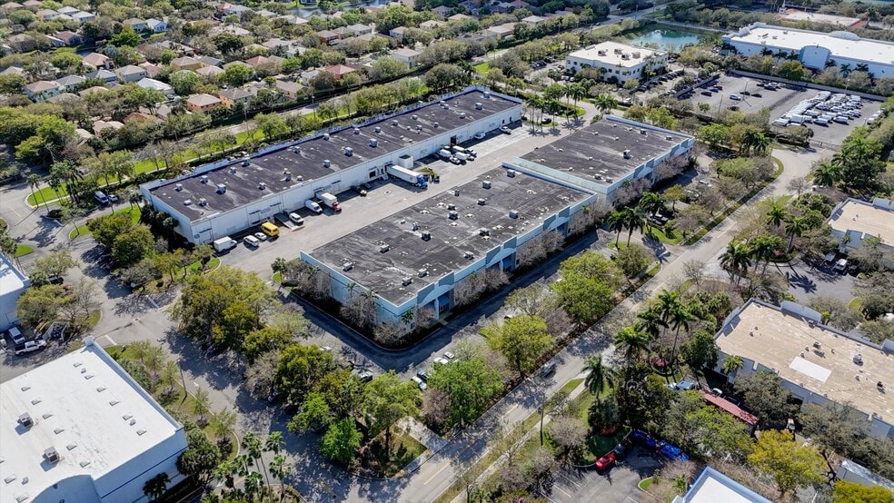 More Photos Of 4800 Lyons Technology Pky, Coconut Creek Warehouse For Sale
