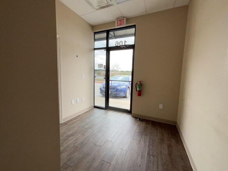 More Photos Of 2707 E Stan Schlueter Loop, Killeen Medical For Lease