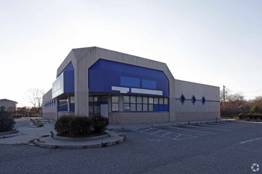 More Photos Of 3395A Great Neck Rd, Amityville Freestanding For Lease