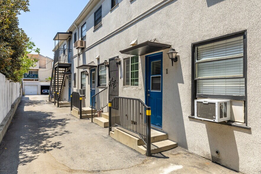 More Photos Of 1458 E Wilson Ave, Glendale Apartments For Sale