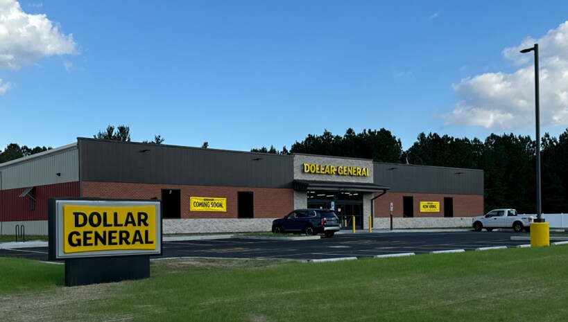 Primary Photo Of 29 Sandtown Rd, Felton General Retail For Sale