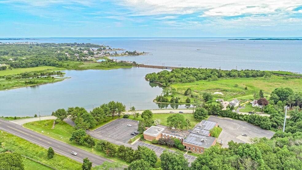 More Photos Of 107 Wilcox Rd, Stonington Loft Creative Space For Lease