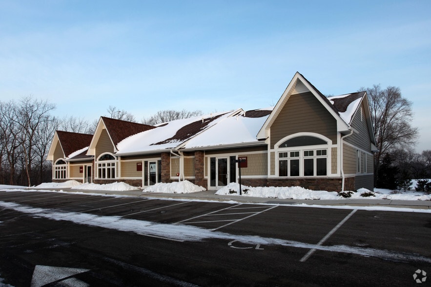 More Photos Of 16200-16204 Highway 7, Minnetonka Office For Lease