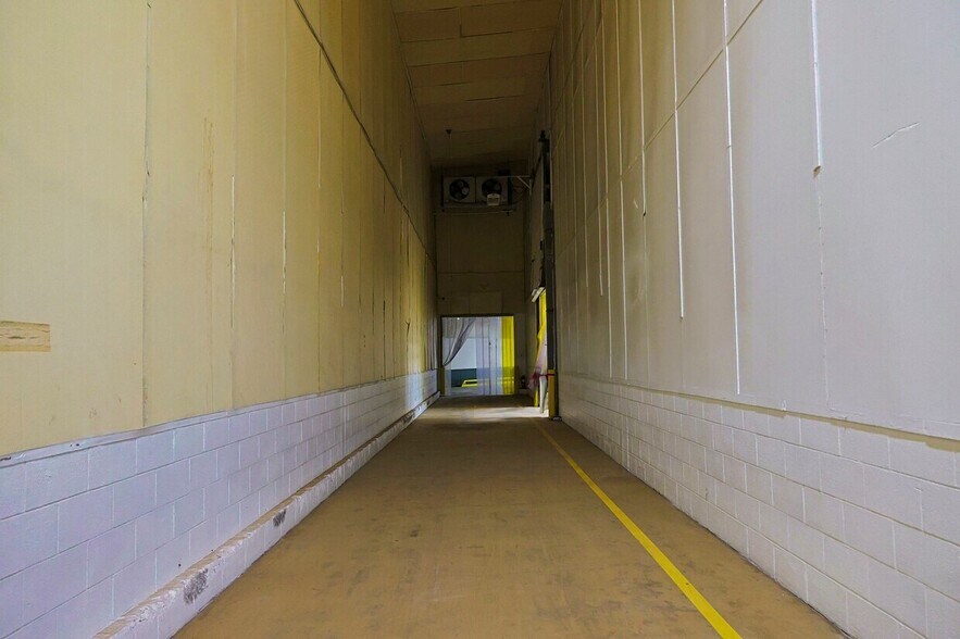 More Photos Of 301 G St, Exeter Landfill For Sale
