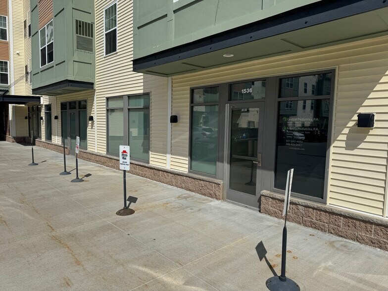 More Photos Of 1550 Larpenteur Ave W, Falcon Heights Apartments For Lease