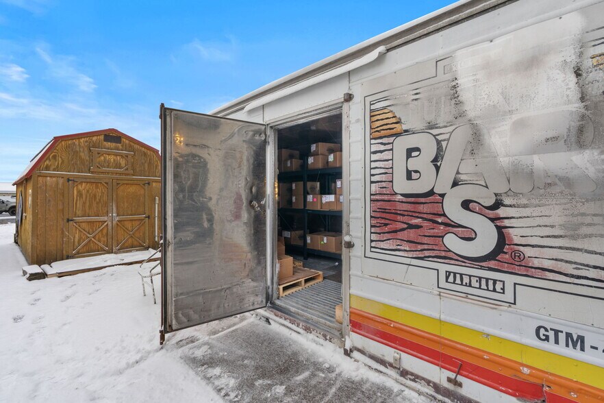 More Photos Of 6410 Jackrabbit Ln, Belgrade Storefront For Sale