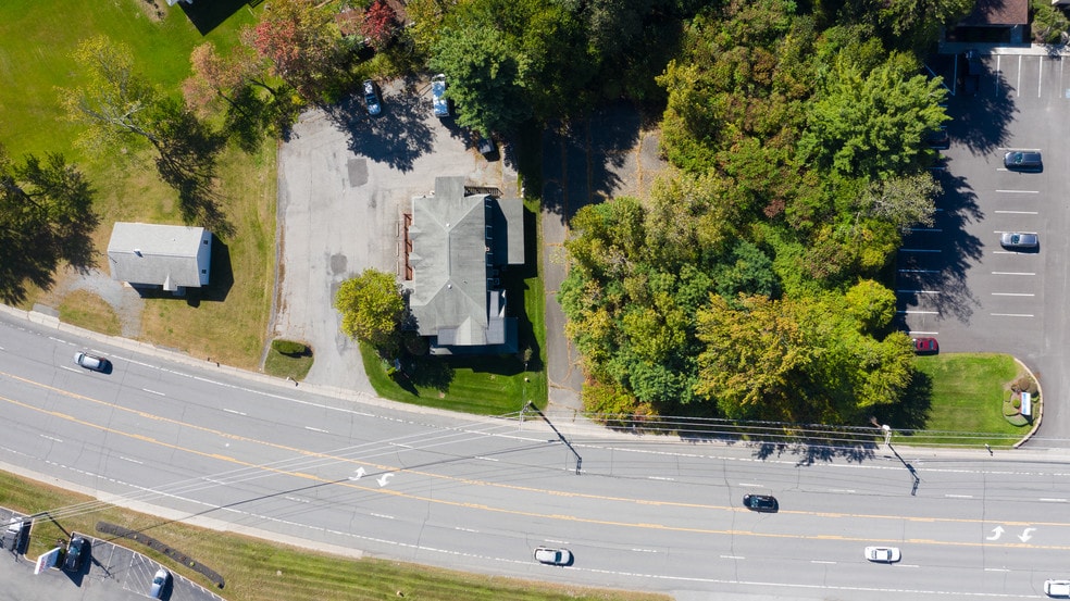 More Photos Of 1650 Route 9, Clifton Park Medical For Lease