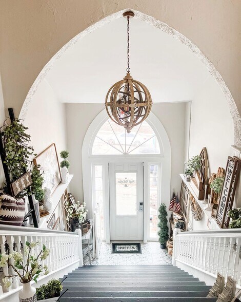 More Photos Of 205 W Main St, West Dundee Office For Sale