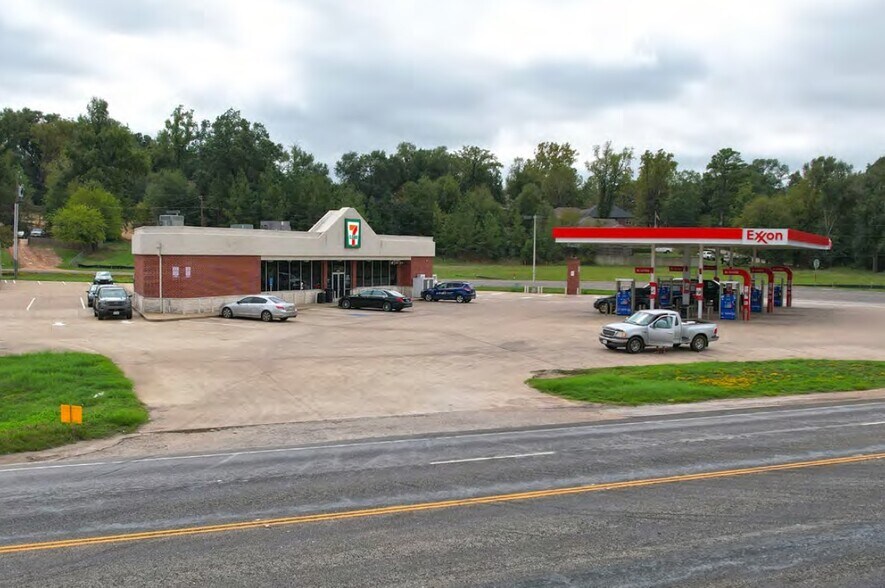 More Photos Of 14680 Hwy 31 w, Brownsboro Convenience Store For Sale