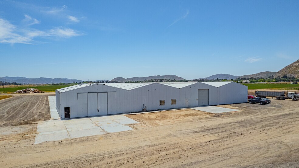 More Photos Of 35650 Hidden Springs Rd, Hemet Warehouse For Lease