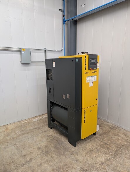 More Photos Of 118 S Parkmont, Butte Light Manufacturing For Lease