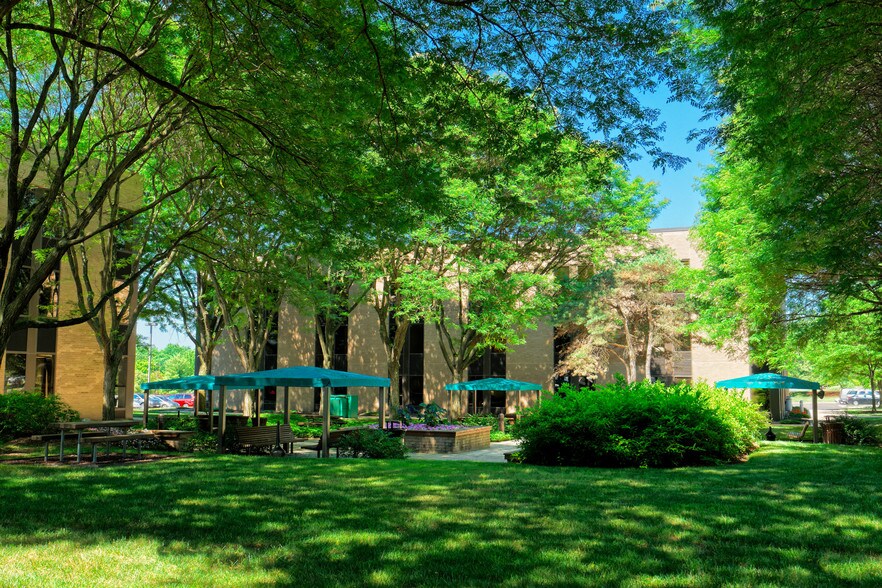 More Photos Of 4 Neshaminy Interplex, Trevose Office For Lease