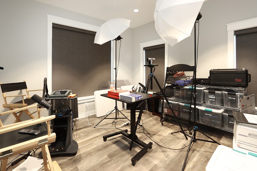 More Photos Of 4311 E Genesee St, De Witt Medical For Sale