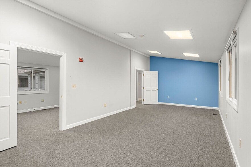 More Photos Of 398 Essex St, Beverly Loft Creative Space For Lease