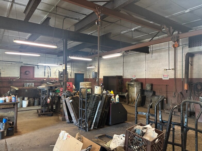 More Photos Of 325 E Railroad St, Pottsville Warehouse For Sale
