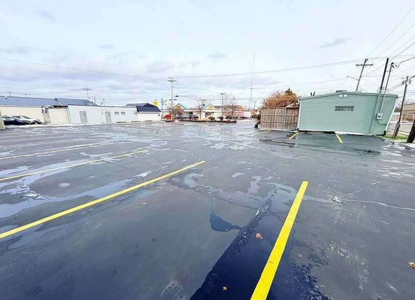 More Photos Of 1305 Abbott Rd, Buffalo Restaurant For Sale