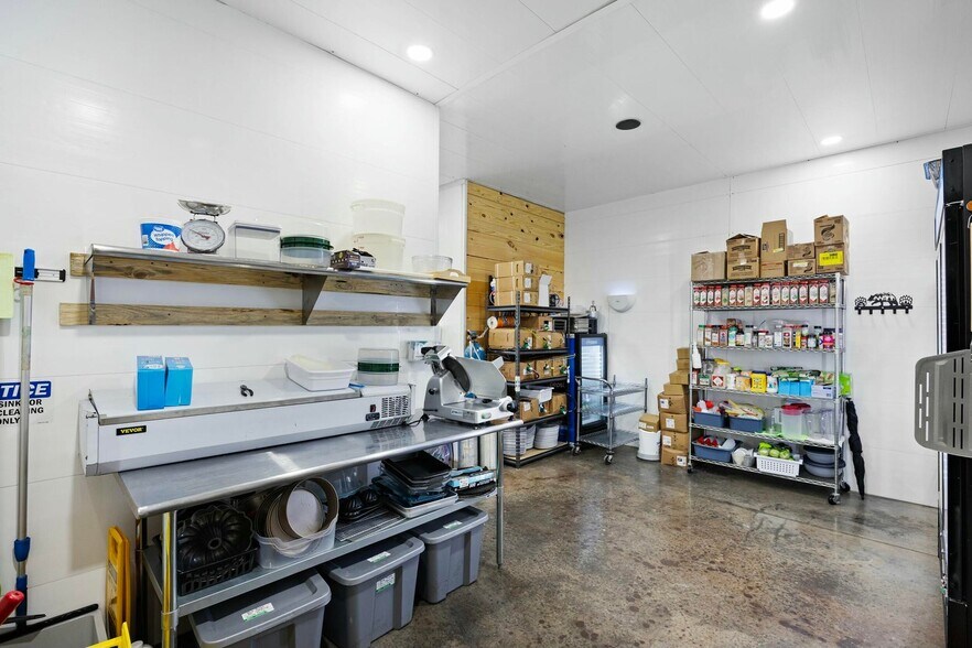 More Photos Of 9559 Co 5440 Rd rd, Ozone Restaurant For Sale