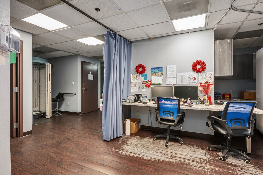 More Photos Of 630 S Rancho Dr, Las Vegas Medical For Lease