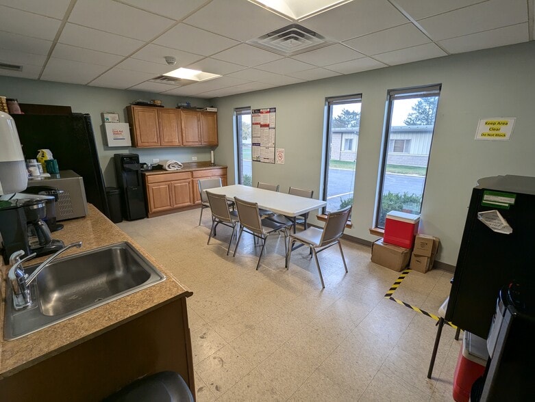 More Photos Of 9325 Gulfstream Rd, Frankfort Warehouse For Sale