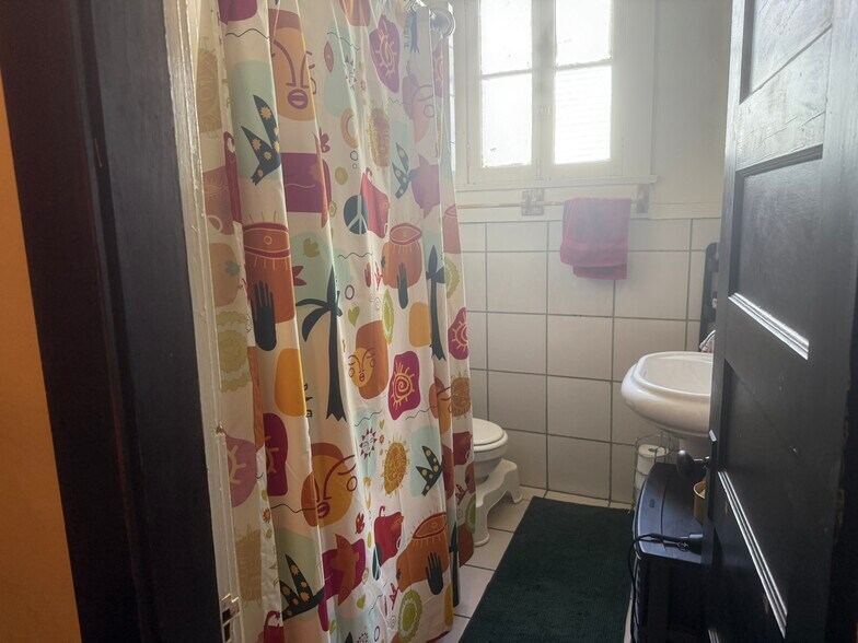 More Photos Of 903 Luttrell St, Knoxville Apartments For Sale