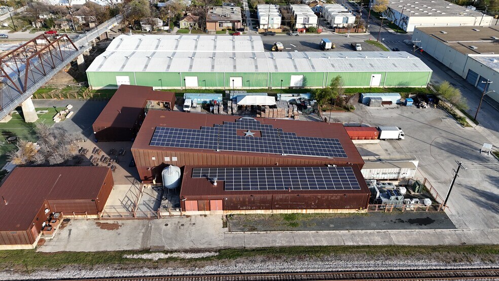 More Photos Of 415 Burnet St, San Antonio Manufacturing For Sale