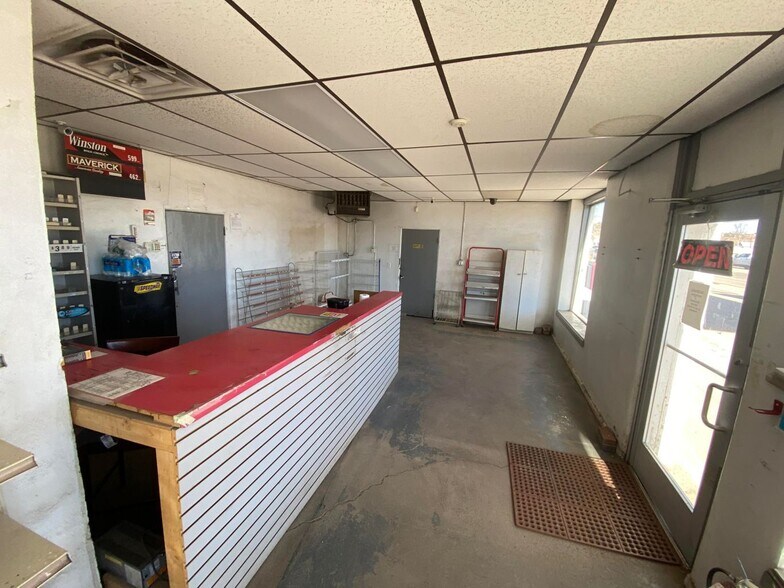 More Photos Of 925 Main St, Walsenburg Service Station For Sale
