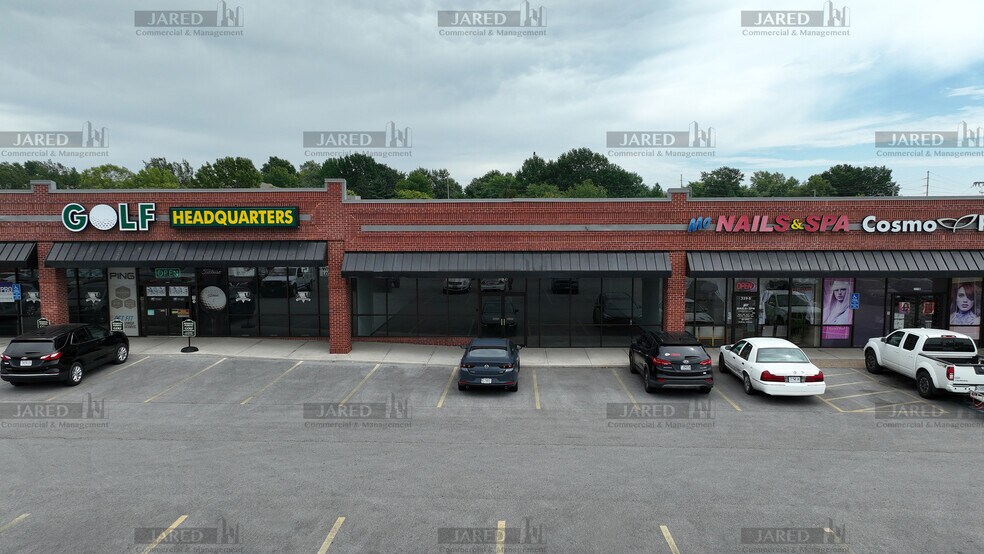 More Photos Of 303-321 E Battlefield St, Springfield Unknown For Lease