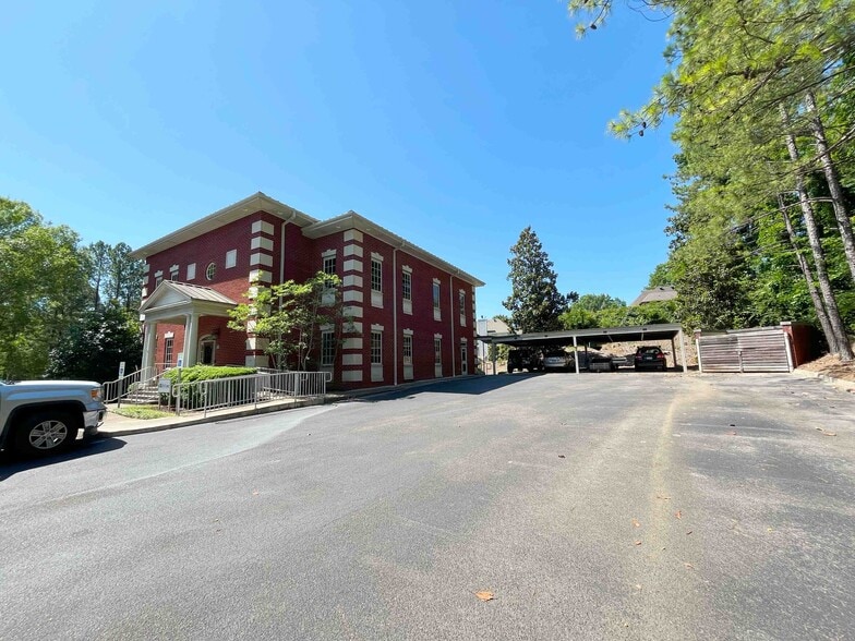 More Photos Of 400 Emery Dr, Birmingham Office For Sale