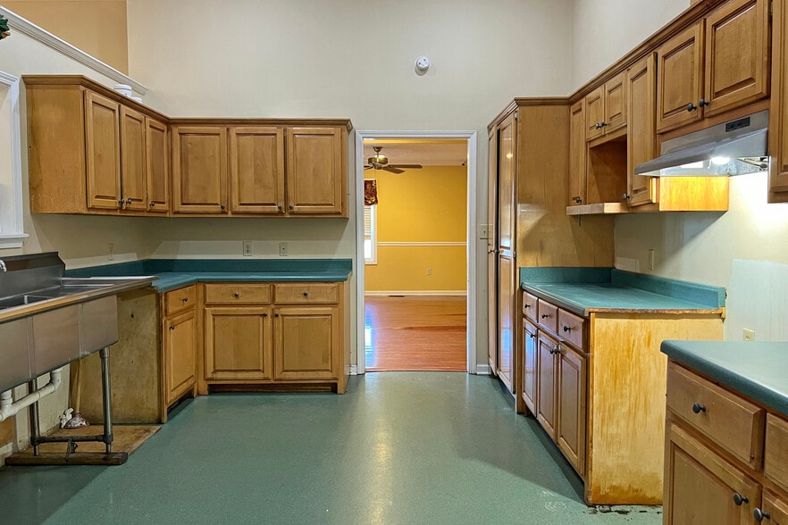 More Photos Of 1119 Brookhaven Rd, Franklin Healthcare For Sale