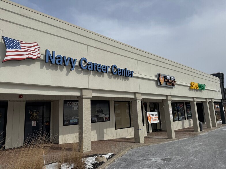 More Photos Of 2040-2140 E Grand Ave, Lindenhurst Unknown For Lease