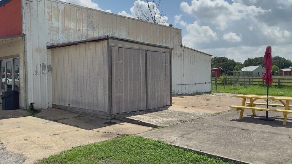More Photos Of 17835 Fm 2920 Rd, Tomball General Retail For Sale