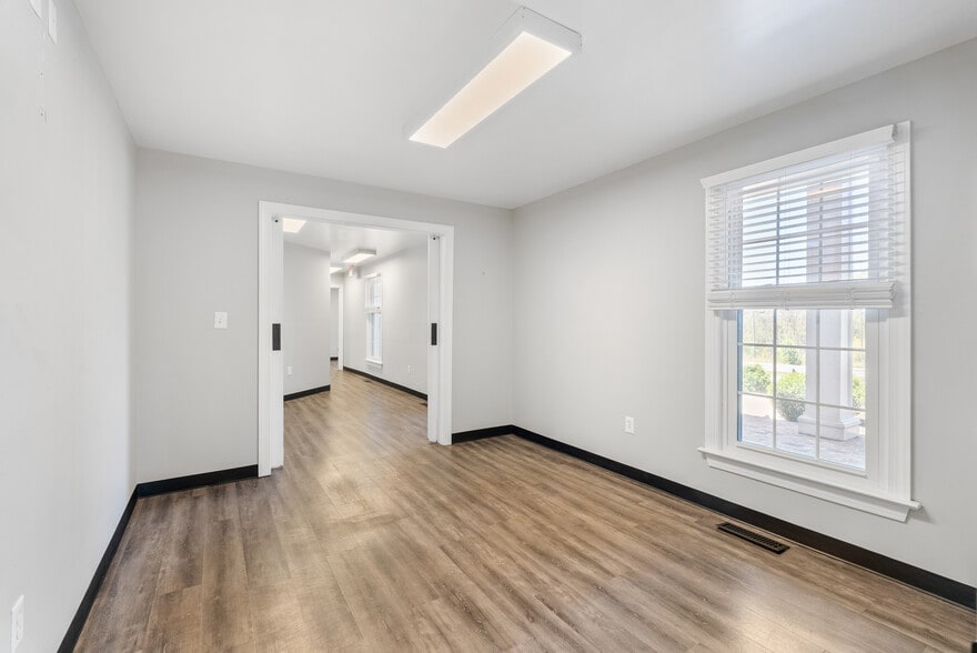 More Photos Of 6200 Fort Ave, Lynchburg Medical For Sale