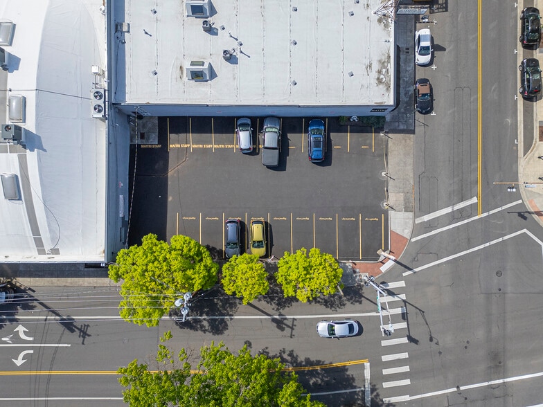More Photos Of 1714 Broadway St, Vancouver Auto Repair For Lease