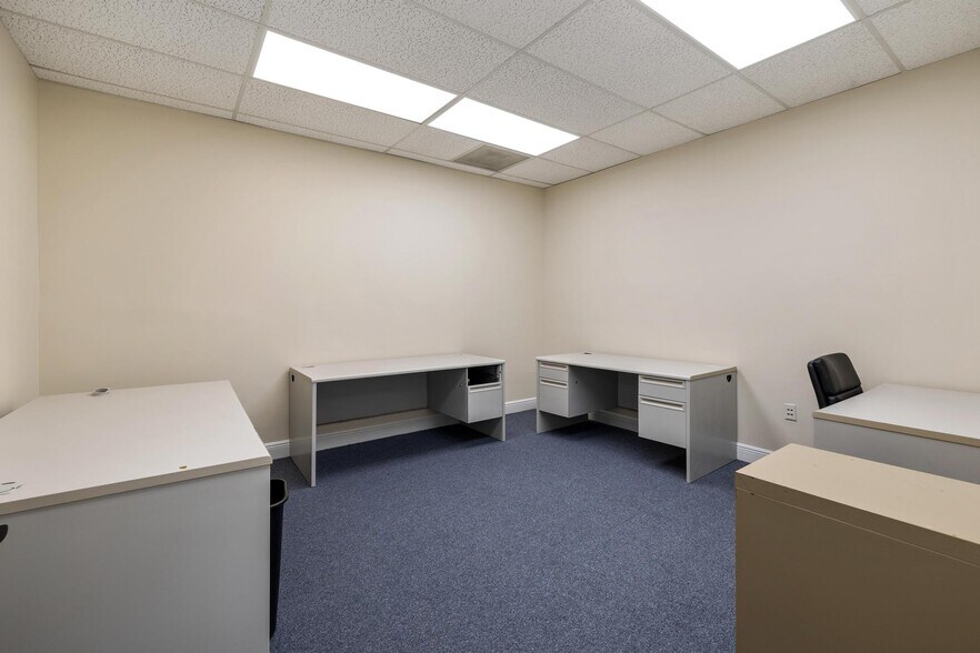 More Photos Of 15055 SW 122nd Ave, Miami Office For Sale
