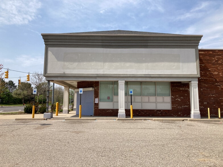 Primary Photo Of 12907 E Jefferson Ave, Detroit Drugstore For Sale