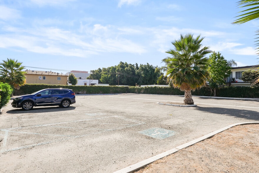 More Photos Of 835-839 N Parton St, Santa Ana Land For Sale