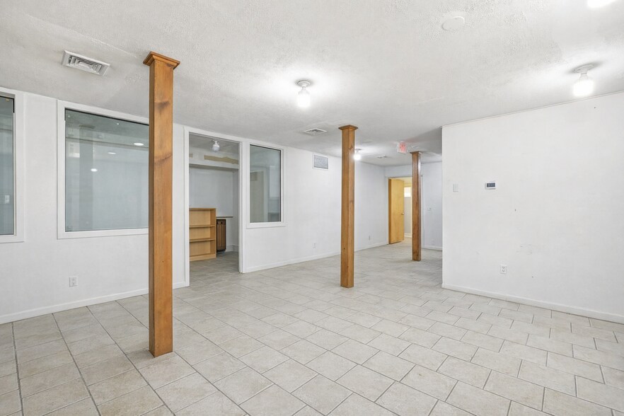 More Photos Of 3 Macdonald Ave, Armonk Office For Sale