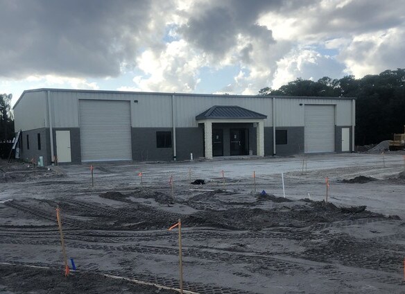 More Photos Of 400 Gordon St, Sanford Flex For Lease