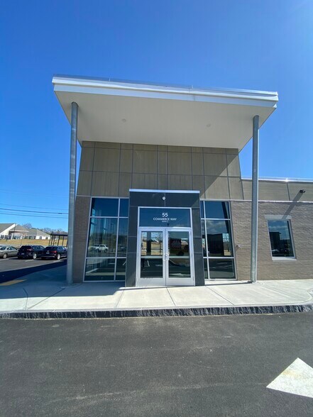 More Photos Of 55 Commerce Way, Plymouth Medical For Lease