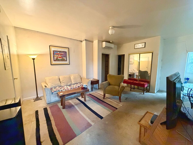 More Photos Of 1137 Light St, Baltimore Storefront Retail Residential For Sale