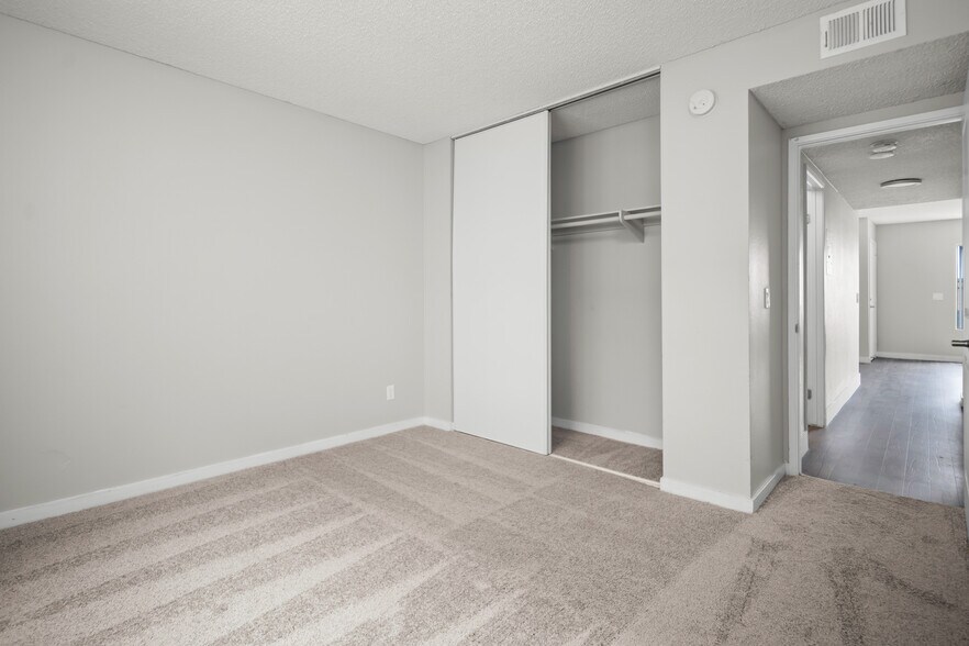 More Photos Of 725 Alturas Ln, Fallbrook Apartments For Sale