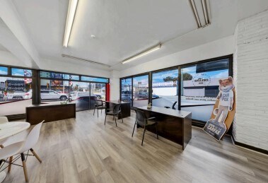 More Photos Of 3450 NW 36th St, Miami Storefront Retail Office For Lease