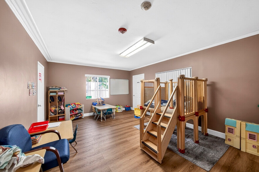 More Photos Of 1555 W Commonwealth Ave, Fullerton Office For Sale