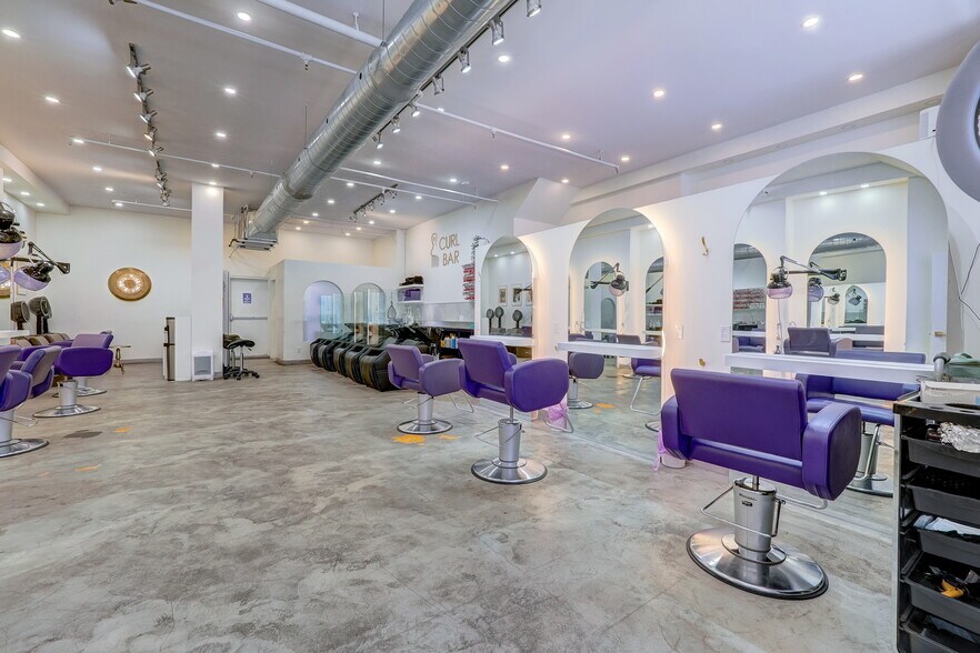 More Photos Of 3467 Rue Notre-Dame O, Montréal Multifamily For Sale