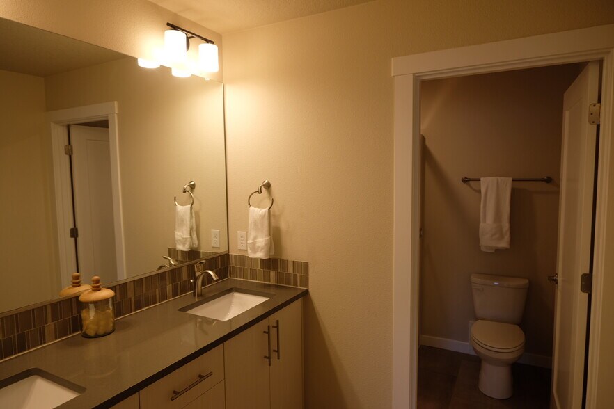 More Photos Of 125 - 163 SW Lancaster, Troutdale Apartments For Sale