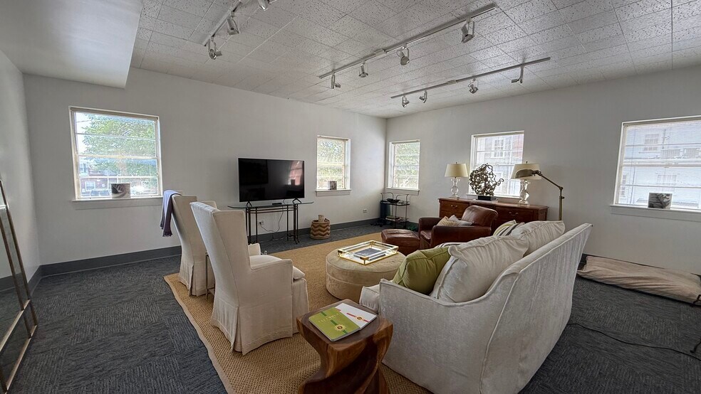 More Photos Of 612 Jefferson St, Charlottesville Office For Lease